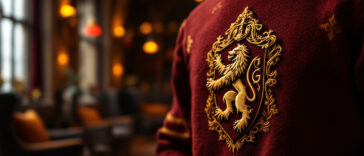 découvrez les caractéristiques emblématiques du pull gryffondor, un symbole de courage et de camaraderie représentatif de la célèbre maison de poudlard. plongez dans l'univers magique de harry potter et explorez les détails qui font de ce vêtement un incontournable pour tous les fans.