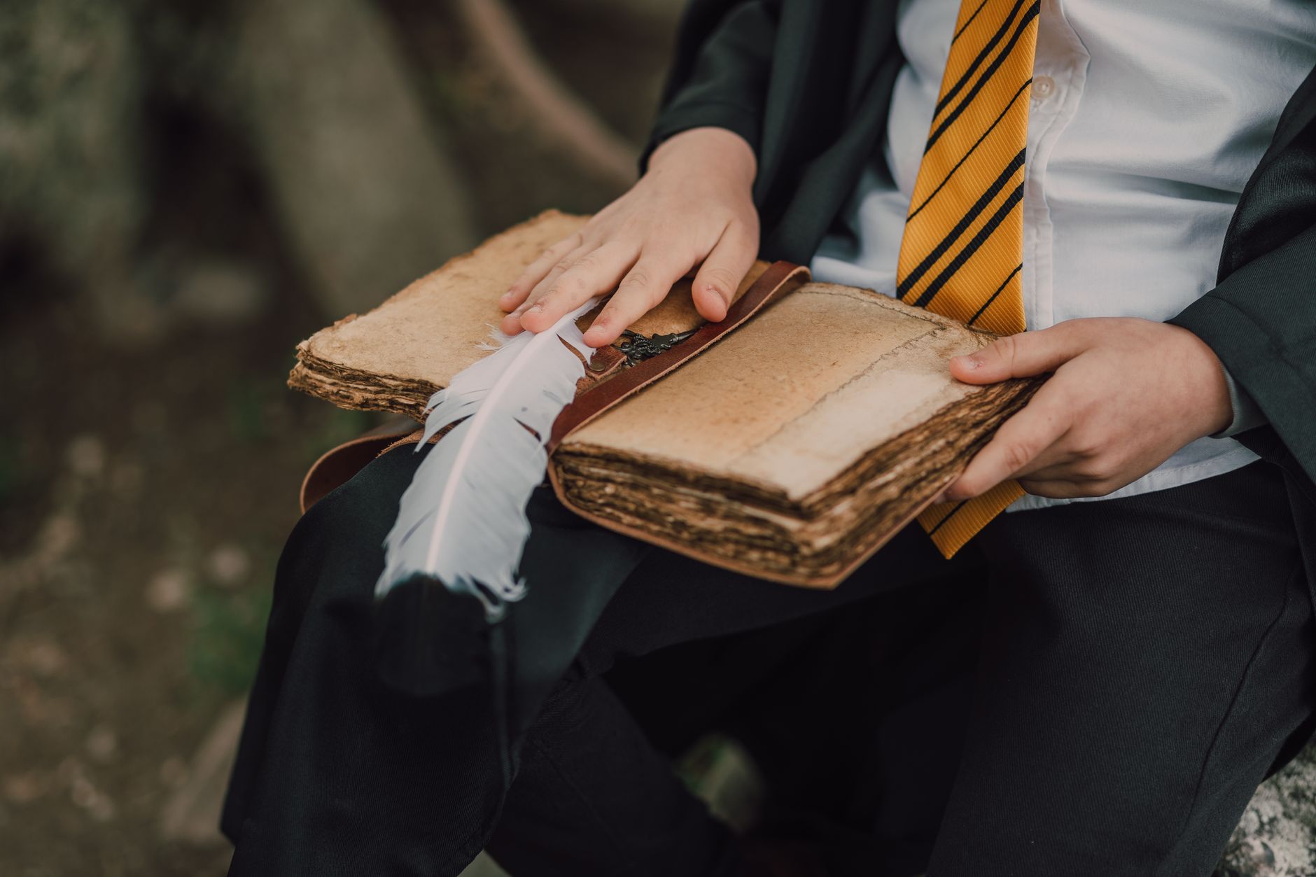 découvrez un guide complet sur les robes inspirées de l'univers magique de harry potter. explorez les styles, les inspirations et les tendances pour trouver la robe parfaite qui vous plongera dans le monde des sorciers. que vous soyez gryffondor, serpentard ou préfériez un look plus subtil, apprenez tout sur ces créations enchantées.