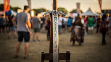 découvrez les plus belles répliques de l'épée d'argent du sorceleur, un objet emblématique pour les fans de la saga. plongez dans l'univers magique et retrouvez des créations fidèles et détaillées.